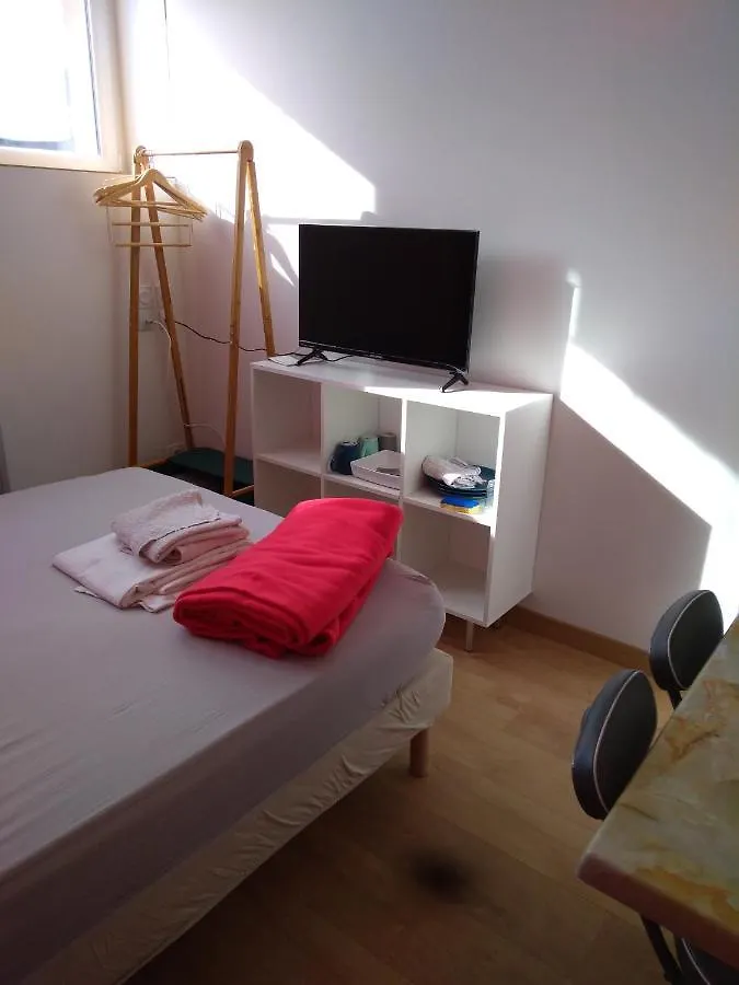 Séjour chez l'habitant Les Chambres Studios de Pleslin-Foucher France
